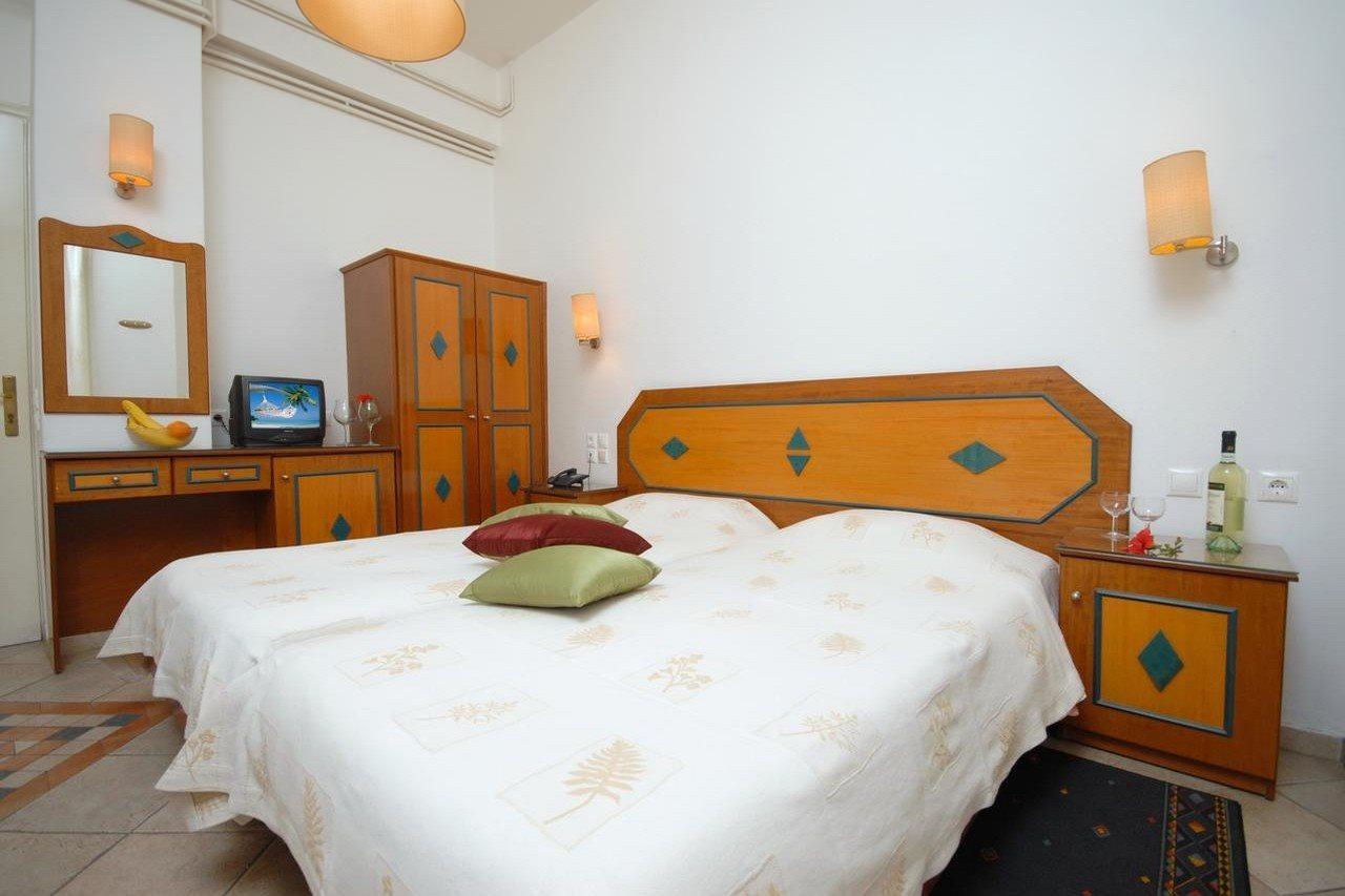 Barbouni Hotel & Studios Naxos City エクステリア 写真