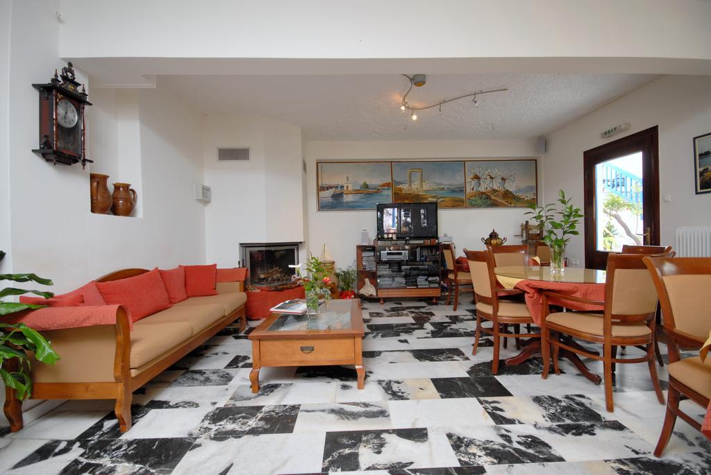 Barbouni Hotel & Studios Naxos City エクステリア 写真