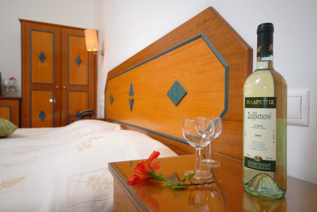 Barbouni Hotel & Studios Naxos City 部屋 写真
