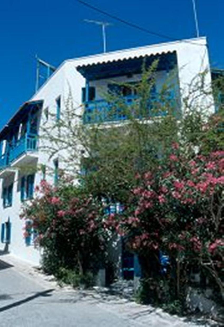 Barbouni Hotel & Studios Naxos City エクステリア 写真