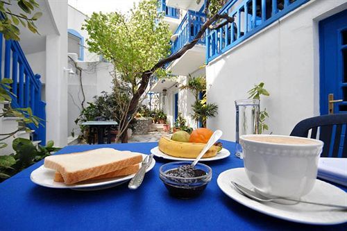 Barbouni Hotel & Studios Naxos City エクステリア 写真
